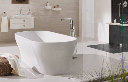 смеситель_для_ванны_grohe_essence__с_душевым_гарнитуром__верхняя_монтажная_часть__напольный_монтаж__хром__23491001__3.jpg